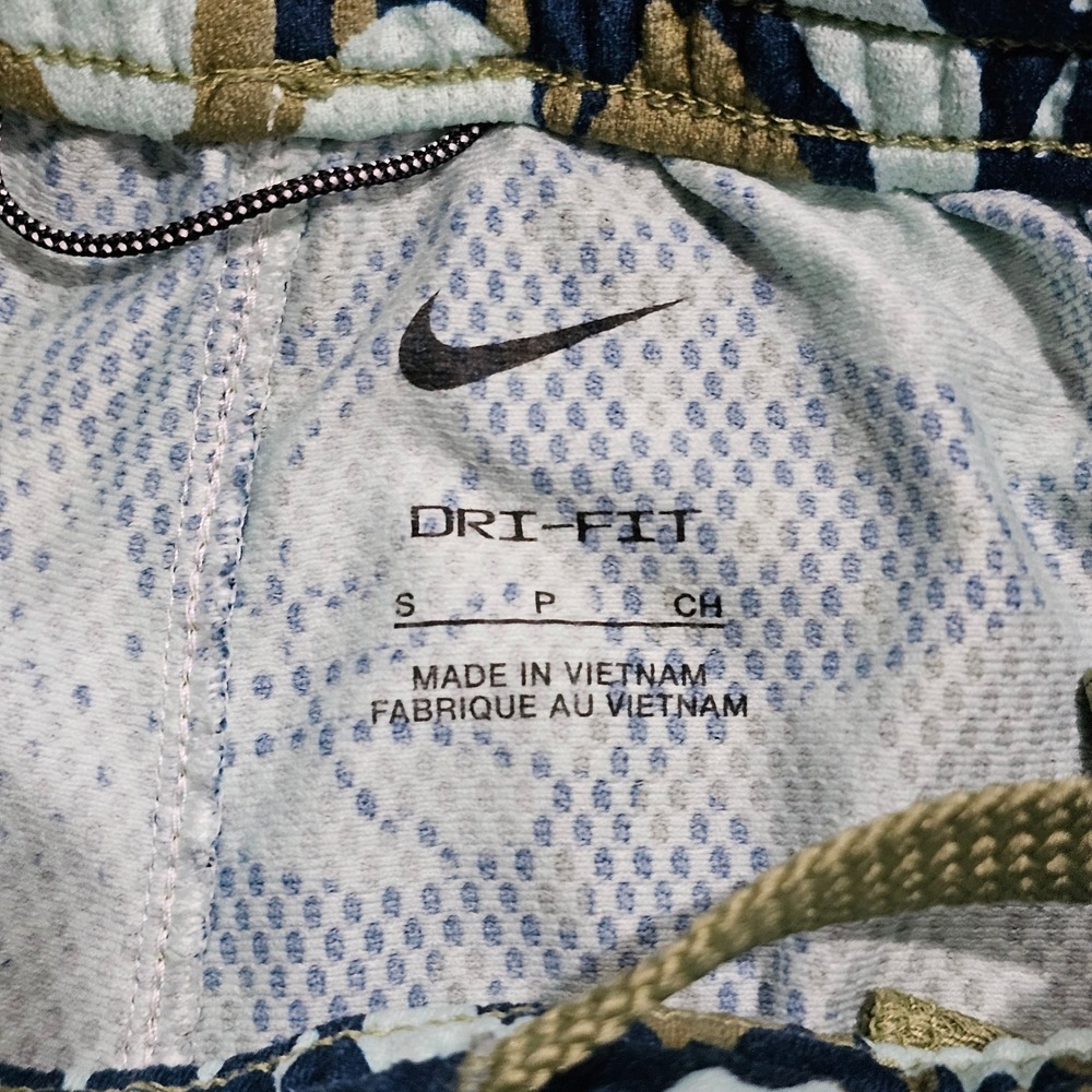 Nike Dri-FIT Kids Small Blue Abstract Basketball Shorts Athletic Mesh - Picture 4 of 5